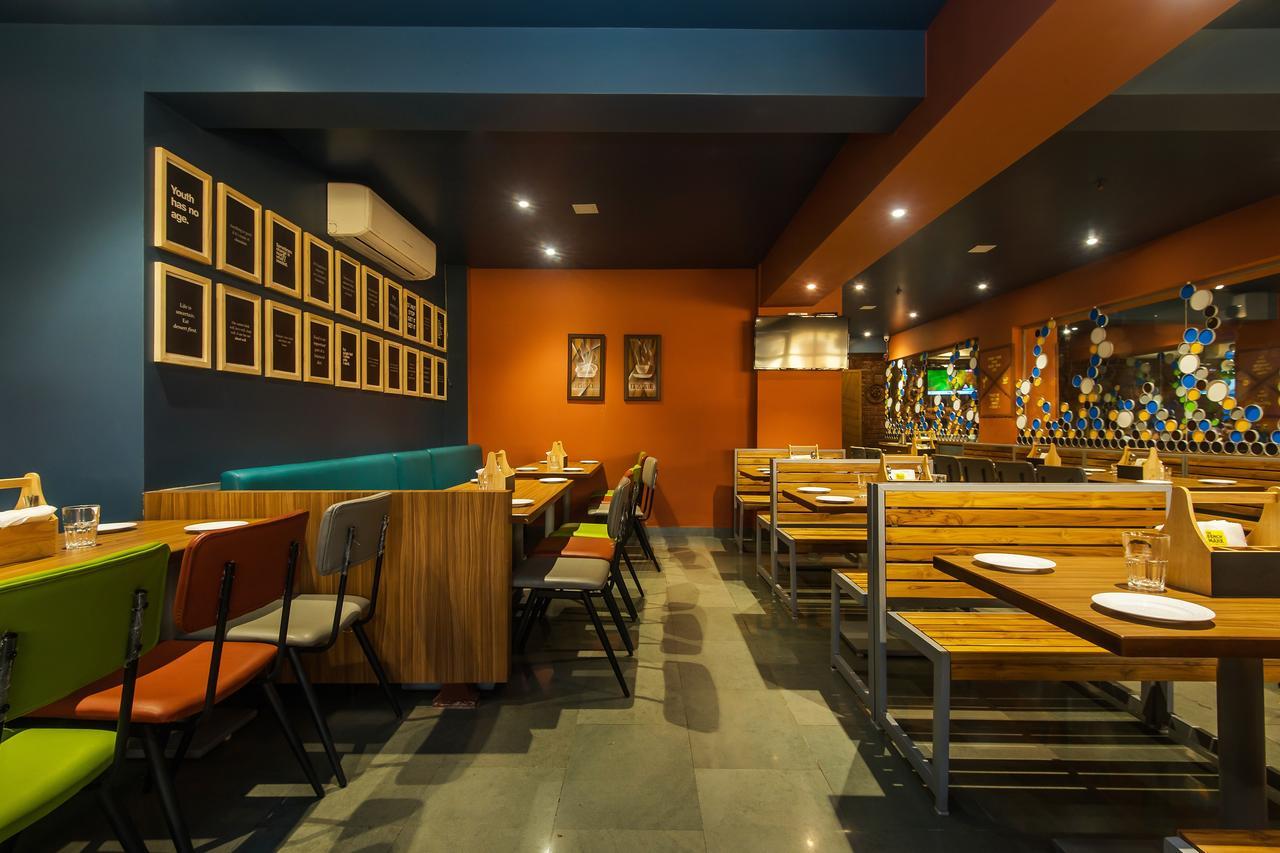 Umele Oyo 13857 Hotel Imperial מראה חיצוני תמונה