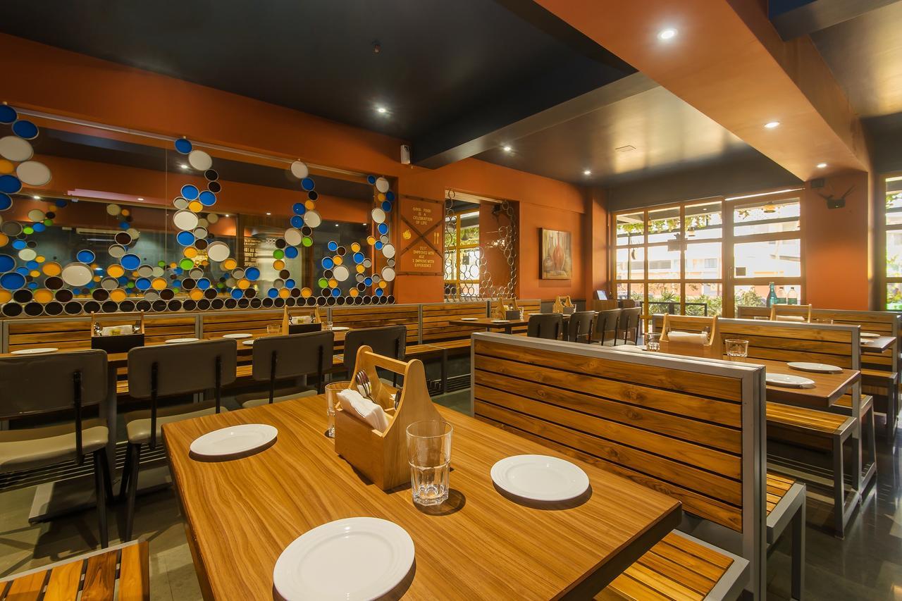 Umele Oyo 13857 Hotel Imperial מראה חיצוני תמונה